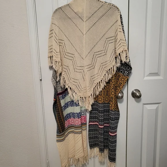 Anthropologie-Angel of the North Shawl - Picture 4 of 7